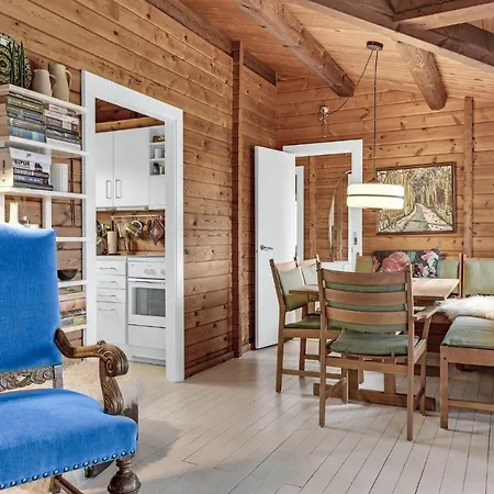 Holiday home Gorgeous In With Wifi *
