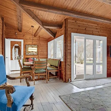 Holiday home Gorgeous In With Wifi